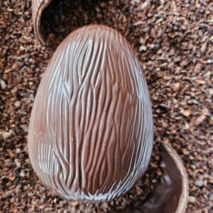 Œuf gourmand praliné chocolat lait 55%