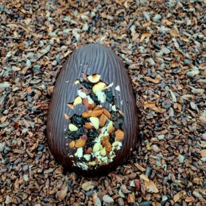 Œuf Mendiant chocolat lait 55%